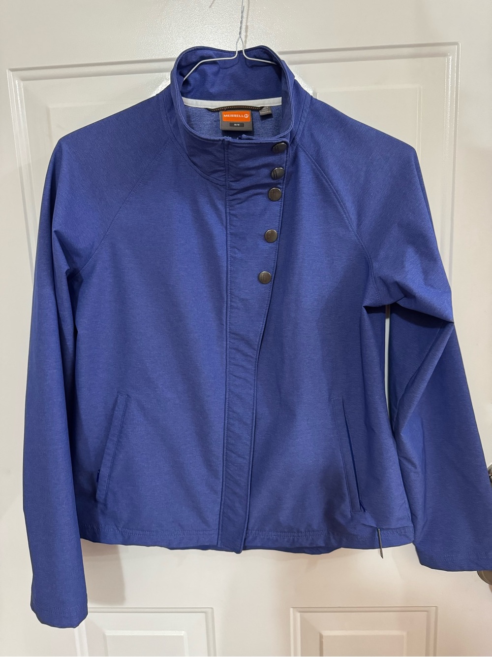 Merrell outdoor trail/gorpcore midlayer or casual commuting jacket.